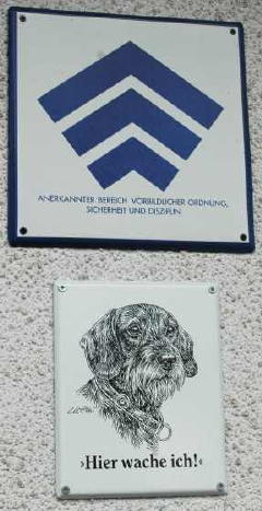 Hinweisschilder